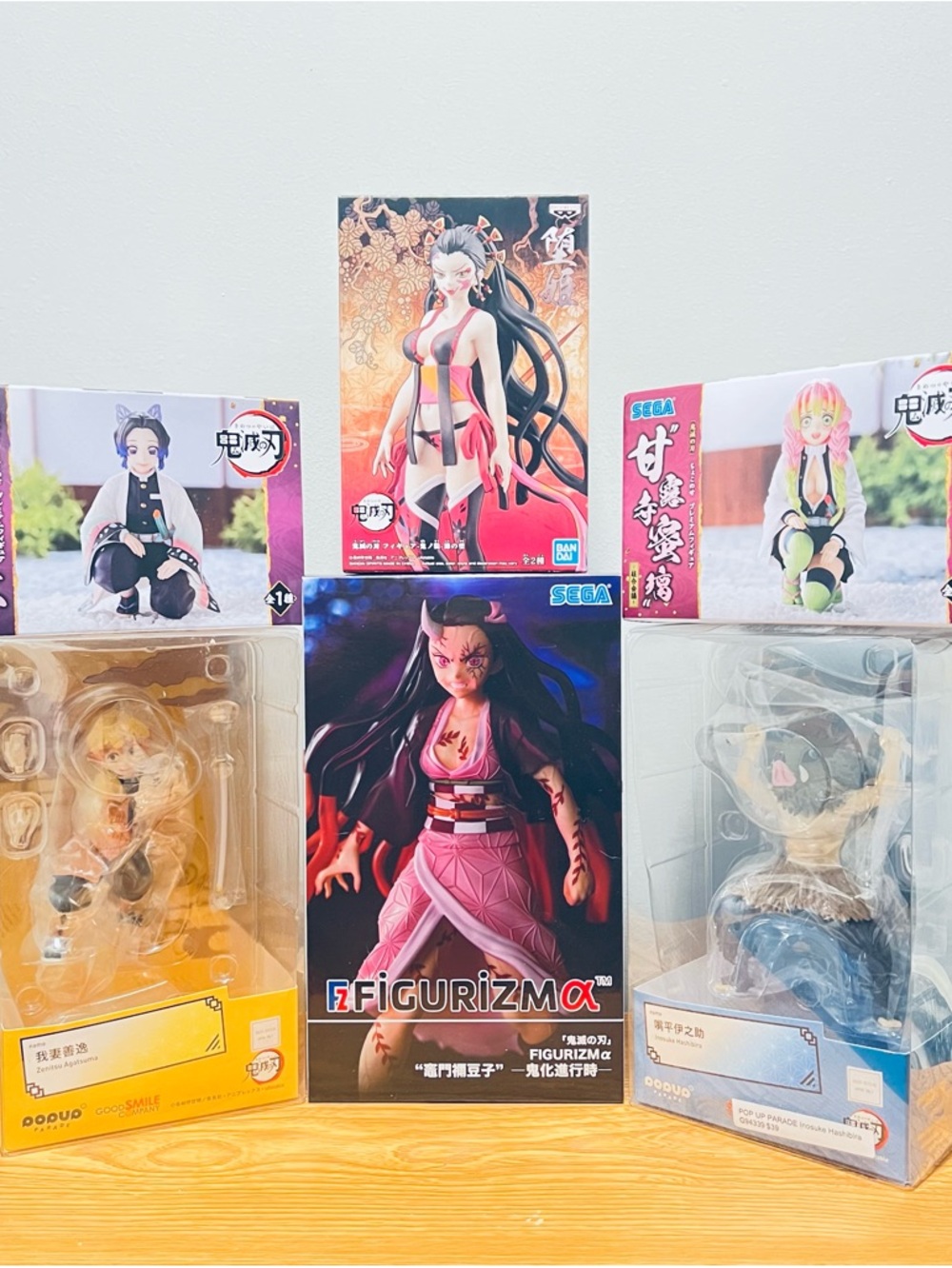 🔥 Demon Slayer Figure Lot – 6 Figures (Great Condition) 🔥 Red